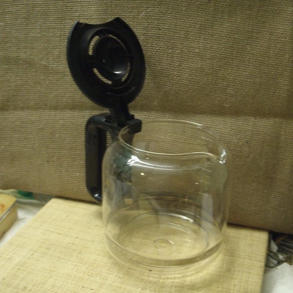 12 Cup Glass Coffee Maker Carafe Replacement - Picture 9 of 15